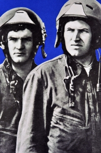Оригинальный плакат СССР советские летчики